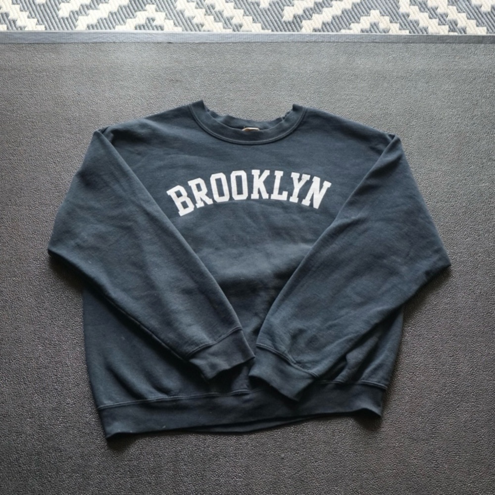 Unisex “Brooklyn” Graphic Streetwear Sweatshirt, Black